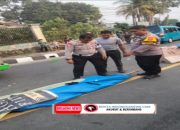 Polsek Caringin Bersama Unit Laka Lantas Ciawi Polres Bogor Olah TKP, Dan Evakuasi Terkai Adanya Kecelakaan Lalu Lintas Akibatkan Korban Meninggal Dunia