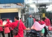 Setya kita Pancasila Bersama Bimaspol dan Babinsa Bersatupadu Berikan Bantuan 600 Paket Makanan di Wilayah Terdampak Banjir