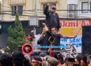 Aksi Demontrasi Warga Bojong Kulur, Desak Kepala Desa Mundur Dari Jabatan