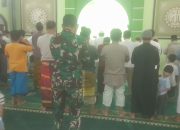Tarawih Bersama Satgas TMMD, Warga Sukamaju Rasakan Kebersamaan
