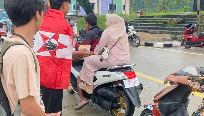 GMNI Komsat Pokdis Bayah dan UNMA Malingping, Berbagi di Bulan Ramadhan Sebagai Wujud Mempererat Solidaritas