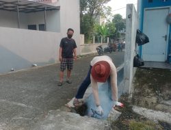 Warga Perumahan BCD Cilebut Barat, Sukaraja, Lakukan Penyemprotan Fogging Antisipasi DBD dan Respons Lingkungan
