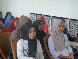 Ibu-Ibu dan Bapak-Bapak Desa Polewali Antusias Ikuti Penyuluhan Kesehatan dan Pencegahan Stunting