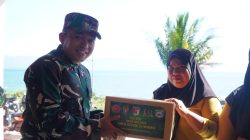 Wairjenad Tinjau Kegiatan Pencegahan Stunting di Puskesmas Umbele, Serahkan Paket Makanan Bergizi