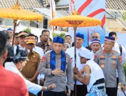 Kapolri Dampingi Gubernur Banten Resmikan Jembatan Merah Putih Presisi di Bayah
