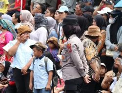 Ribuan Anak Meriahkan Pawai Kemerdekaan di Kabanjahe