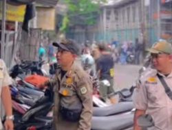 Satpol PP Sukaraja Tertibkan Parkir di Stasiun Cilebut, Penanganan Kemacetan Disorot