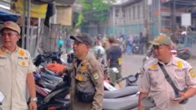 Satpol PP Sukaraja Tertibkan Parkir di Stasiun Cilebut, Penanganan Kemacetan Disorot